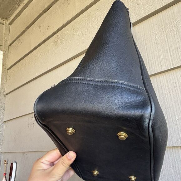 Vintage Dooney & Bourke USA Black All Weather Leather Tote Bag Brass Feet Purse - Picture 9 of 11